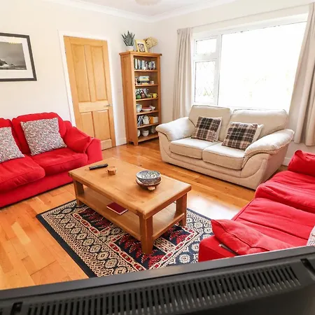 Holiday home Rowantree