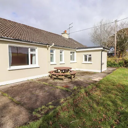 Holiday home Rowantree